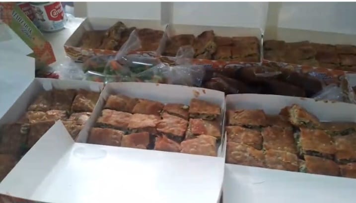 Martabak UURRAA dalam box